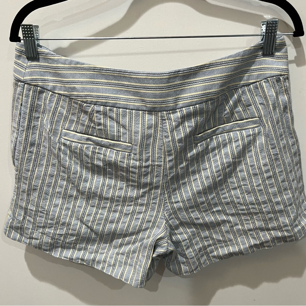 LOFT Size 4 Lightweight Shorts - Picture 5 of 6